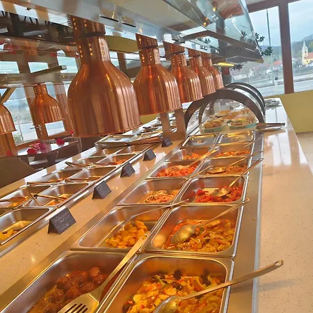 Wok Hotel